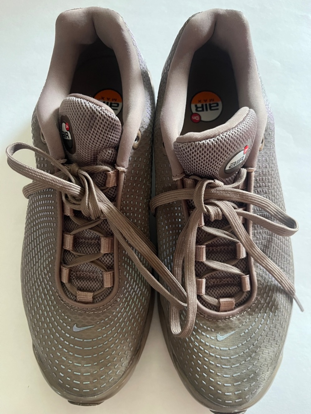 Nike Women's Sneakers Brown Taupe Neutral Athletic Shoe size 8.5 Brown Nike